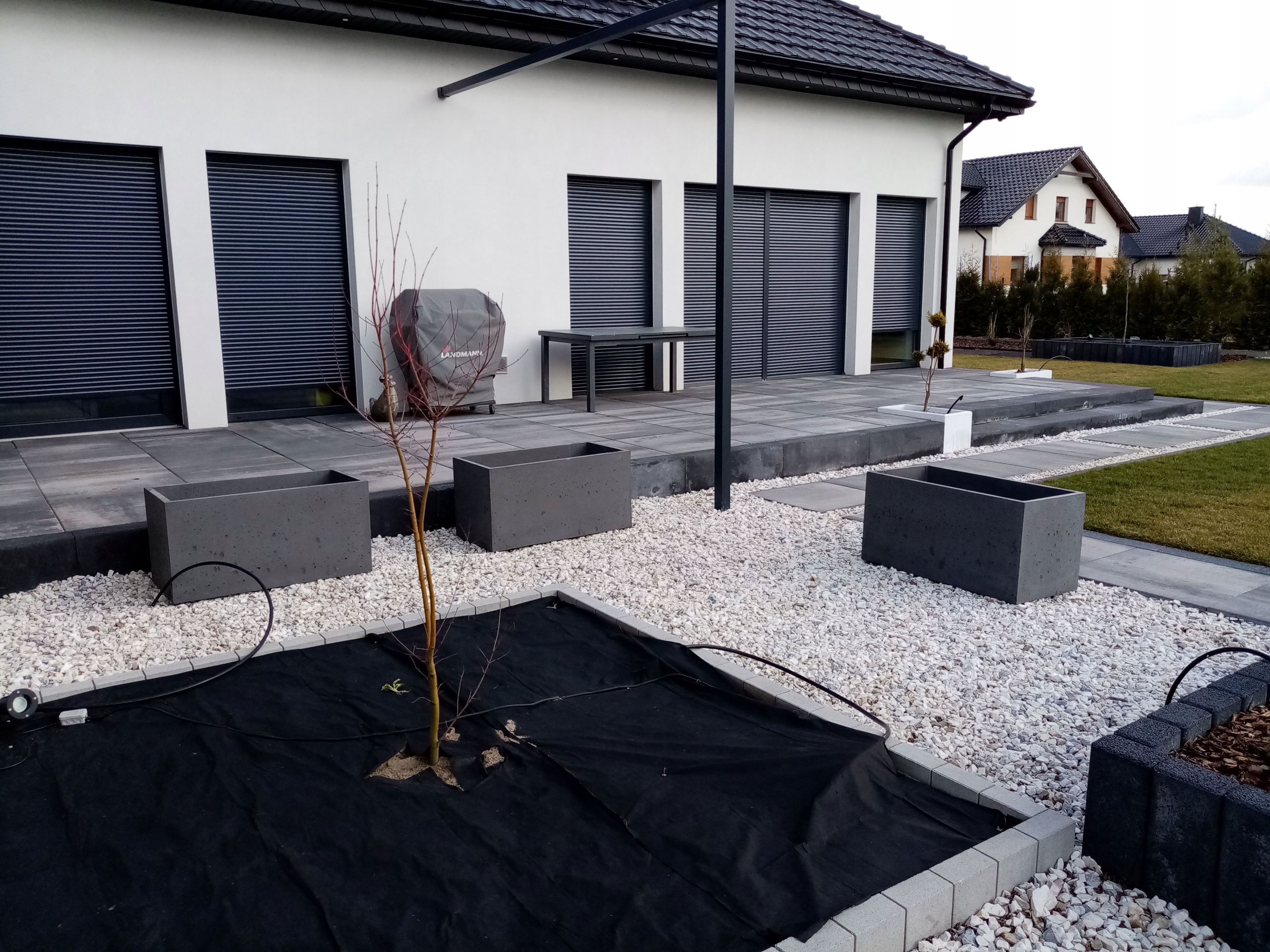 Architektonický betónový kvetináč 100 × 50 cm výška 50 cm veľký