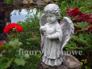 Anjel dekoratívny figurín so srdcom J1072