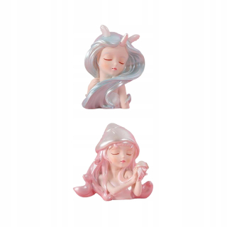 Krásna miniatúrna figúrka sochy stola