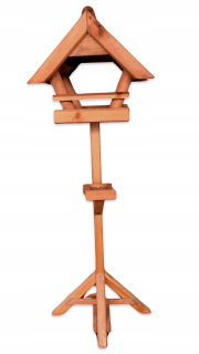 Veľký, stabilný podávač vtákov, ktorý stojí na nohe.