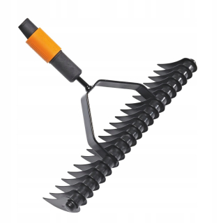 Vertikulátor - Fiskars 1000655 QF strelca na záhradníctvo
