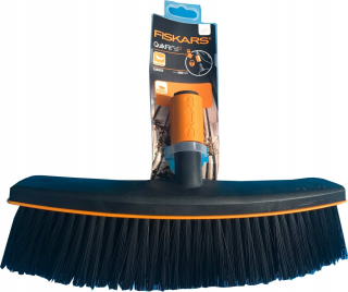 Záhradná metla, kefa - FISKARS Quikfit široká kefa 135533, 1001416