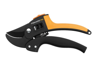 Záhradné nožnice - Fiskars P83 Przedytłkowy, záhrada, rezanie až do 24 mm, svetlo a odolné