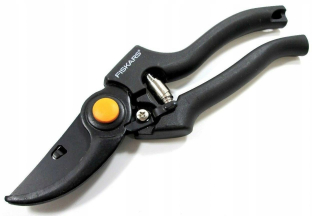 Záhradné nožnice - Fiskars Scissor Sekator pre záhradnú vetvu 24 mm