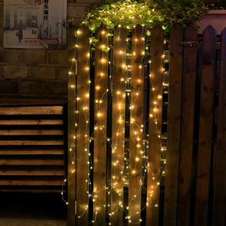 Svetelný stĺp do záhrady - LED Fairy Waterfall Vine String Light Solar/Batterated Girland Vines