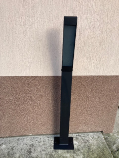 Svetelný stĺp do záhrady - Stojatá záhradná lampa P100