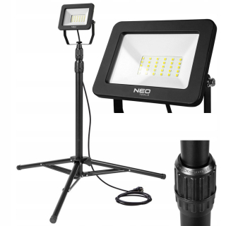 Záhradné halogény - NEO REFLEKTOROVÁ HALÓNOVÁ LAMPA 50W LED 4500LM + STATÍV