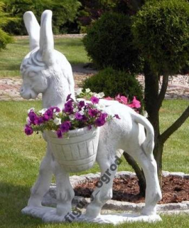 Krásna postava záhradného hrnca S103039