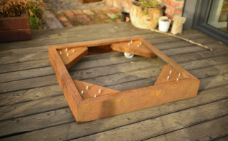 Stojan na Corten 100x100x12cm viridi