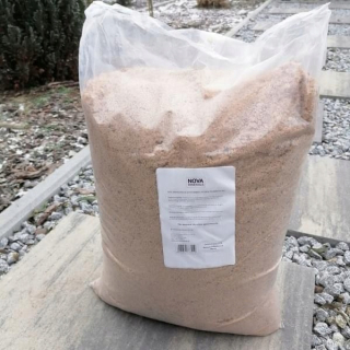 Cestná soľ - Cestná soľ nosená 25 kg červená