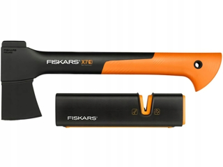 Súprava záhradného náradia - Sekera FISKARS X7 0,64 kg + ostrička Xsharp