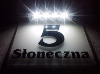 Tabuľka solárnej LED adresy, solárna batéria